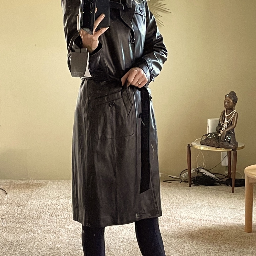 Kenneth Cole soft leather trench coat w/belt M